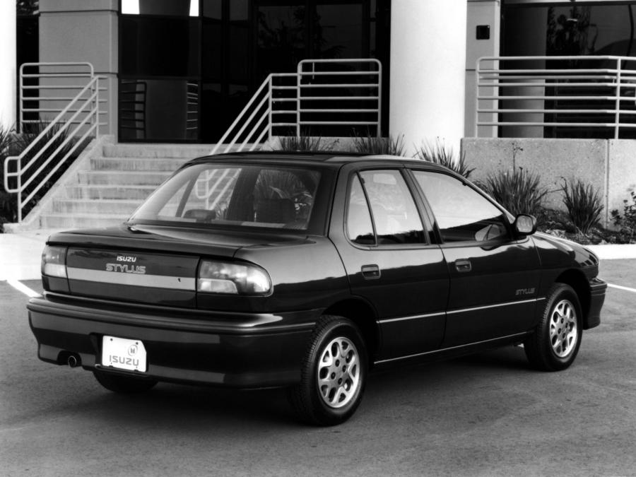  Isuzu Stylus S 1990 года  (фото 2 из 2)